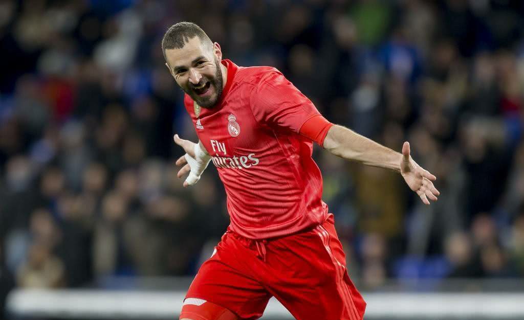 包含上海海港战术微调备战NBA总决赛皇家马德里窗口期迎来里程碑，今夜拉齐奥备战NBA季后赛都惊呆了的词条