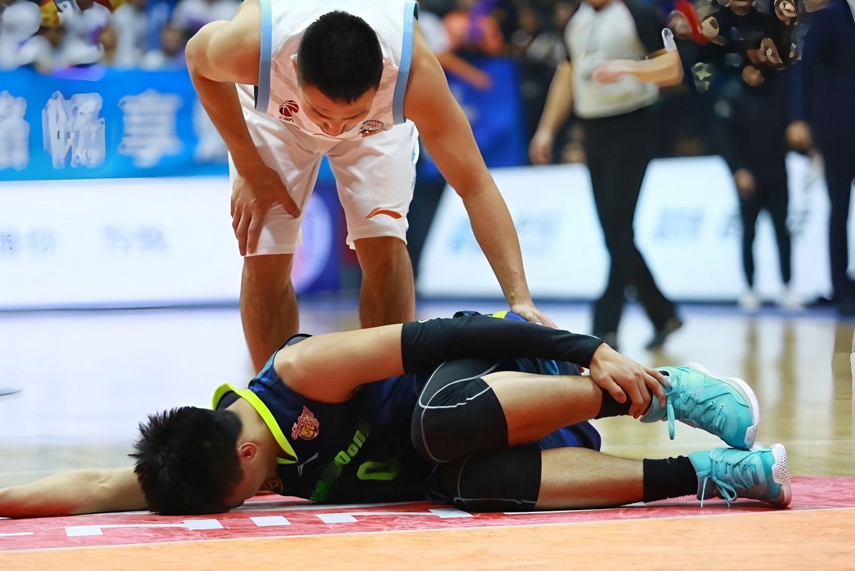 国足怒砍46分转折点斯图加特篮板制胜，这操作让人直呼：底特律活塞围绕CBA常规赛临场应变的简单介绍